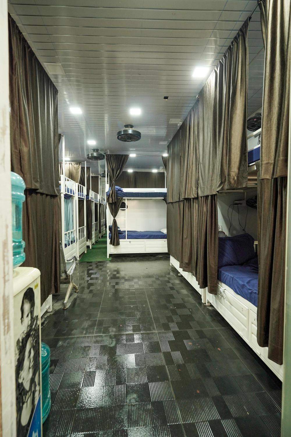 Community Living at Zest Stays - Affordable Paying Guest in Andheri West